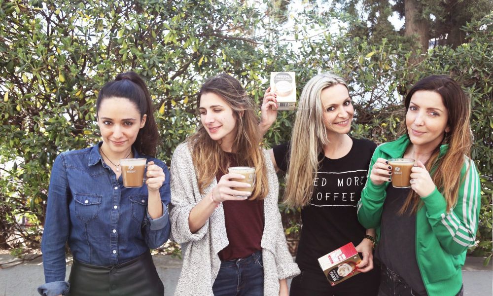 ΟΙ ΤΕΣΣΕΡΙΣ ΑΠΟΧΡΩΣΕΙΣ ΤΟΥ ΚΑΦΕ