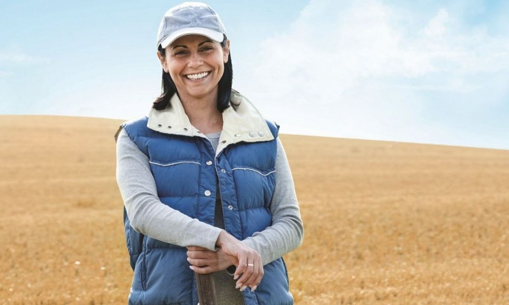 Τελικά, μπορείς να ταιριάζεις παντού αν είσαι πραγματικά αυθεντική;