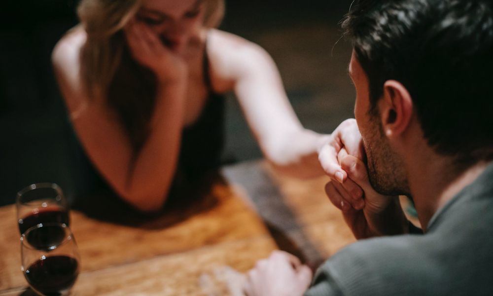 Μήπως ήρθε επιτέλους η στιγμή να μάθεις να δέχεσαι τα κομπλιμέντα των γύρω σου