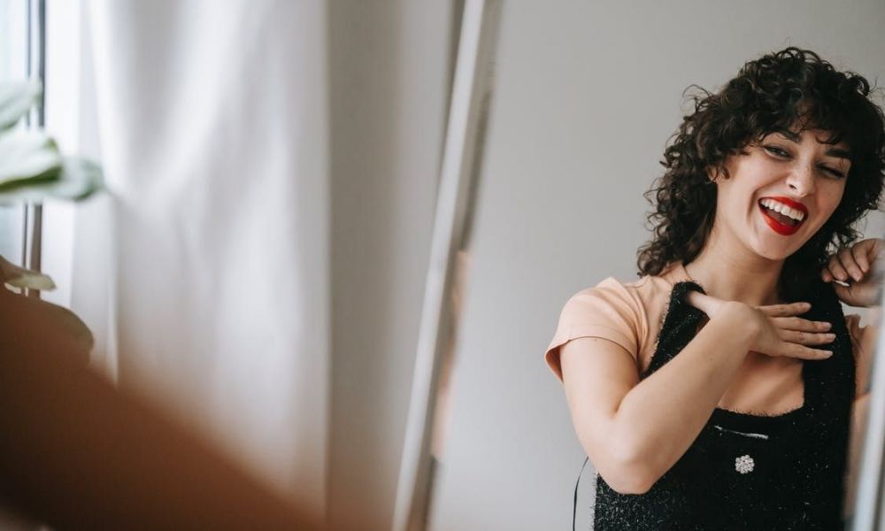 Thrifting Like a Queen: Ο απόλυτος οδηγός για να ξετρυπώσεις θησαυρούς για την γκαρνταρόμπα σου