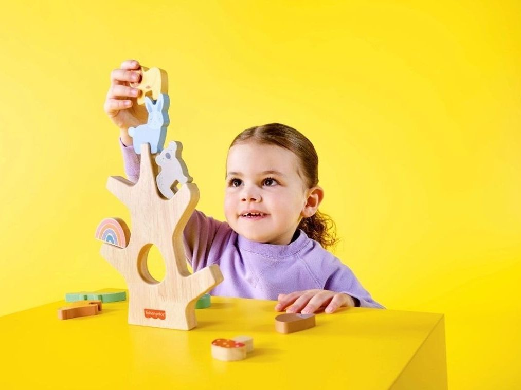 Ανακαλύπτοντας τις παιδικές μας αναμνήσεις μέσα από τα ξύλινα παιχνίδια της Fisher- Price