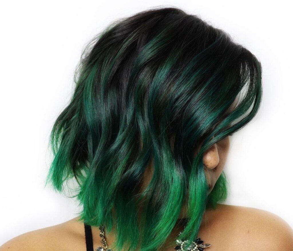 Τα χρωματιστά μαλλιά είναι το απόλυτο trend φέτος και μάντεψε ποια ηθοποιός το τόλμησε