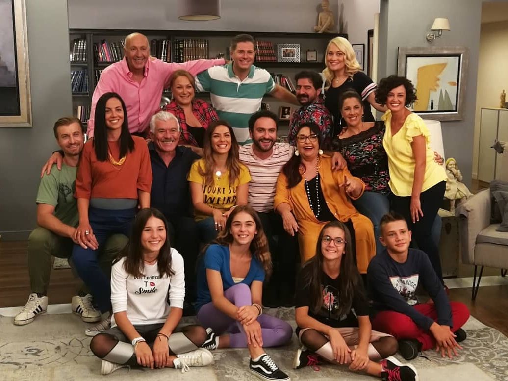 2 πασίγνωστες σειρές έγιναν ξανά trend στο TikTok: Η μία «γιόρτασε» και τα 20α της γενέθλια