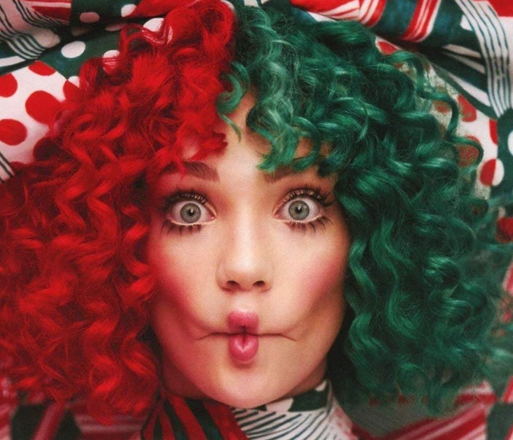 H Sia φέρνει νωρίτερα τα Χριστούγεννα με τρεις ξεχωριστούς τρόπους