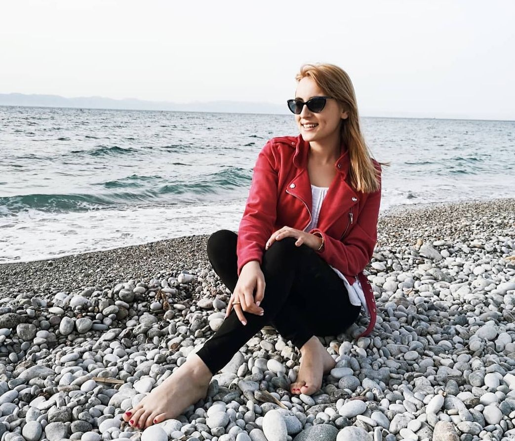 Ετοιμάζεις τη βαλίτσα για ταξιδάκι; Τι να βάλεις στο νεσεσέρ με τα καλλυντικά