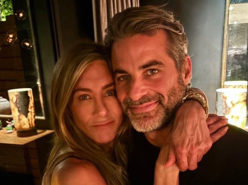 Jennifer Aniston: Η σπάνια selfie με τον σύντροφό της Jim Curtis που έκανε το internet να λιώσει