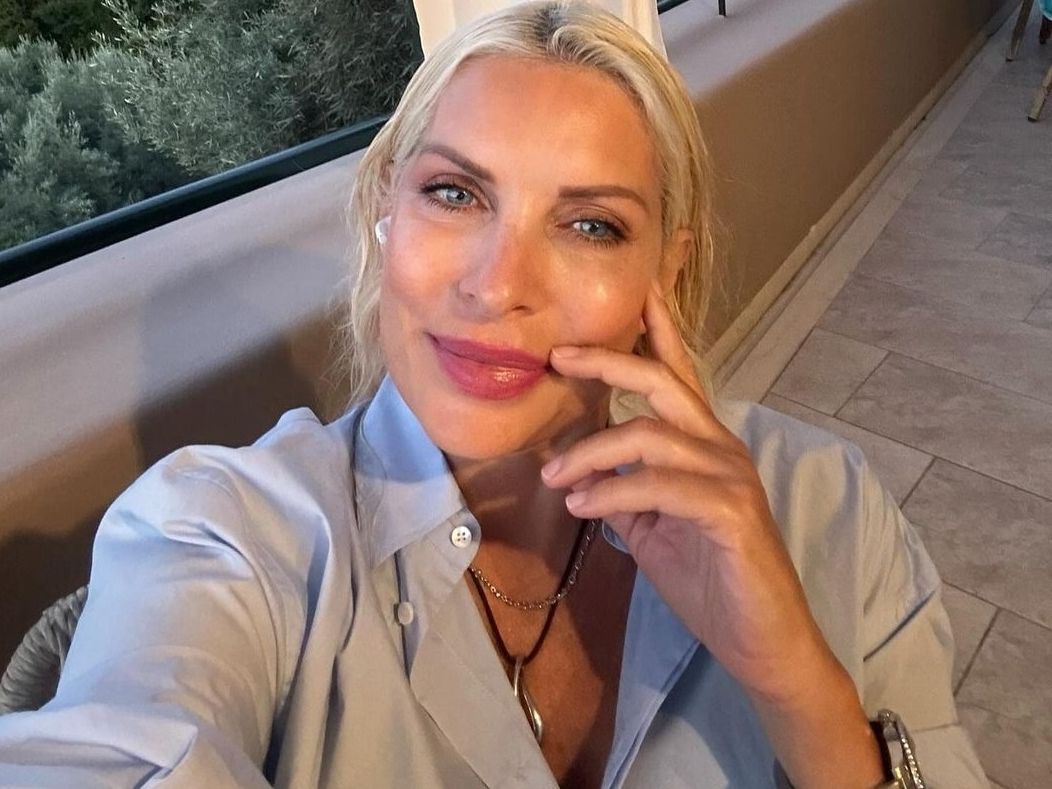 Η Μενεγάκη εμφανίστηκε στο Instagram αλλά τα σχόλια περί ομοιότητας με την Καινούργιου δεν έλειψαν