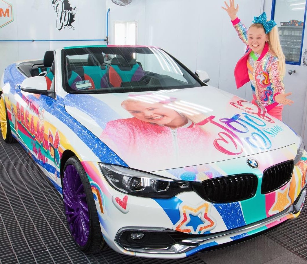 Το κράξιμο του Justin Bieber σε μικρότερη τραγουδίστρια έφερε αντιδράσεις