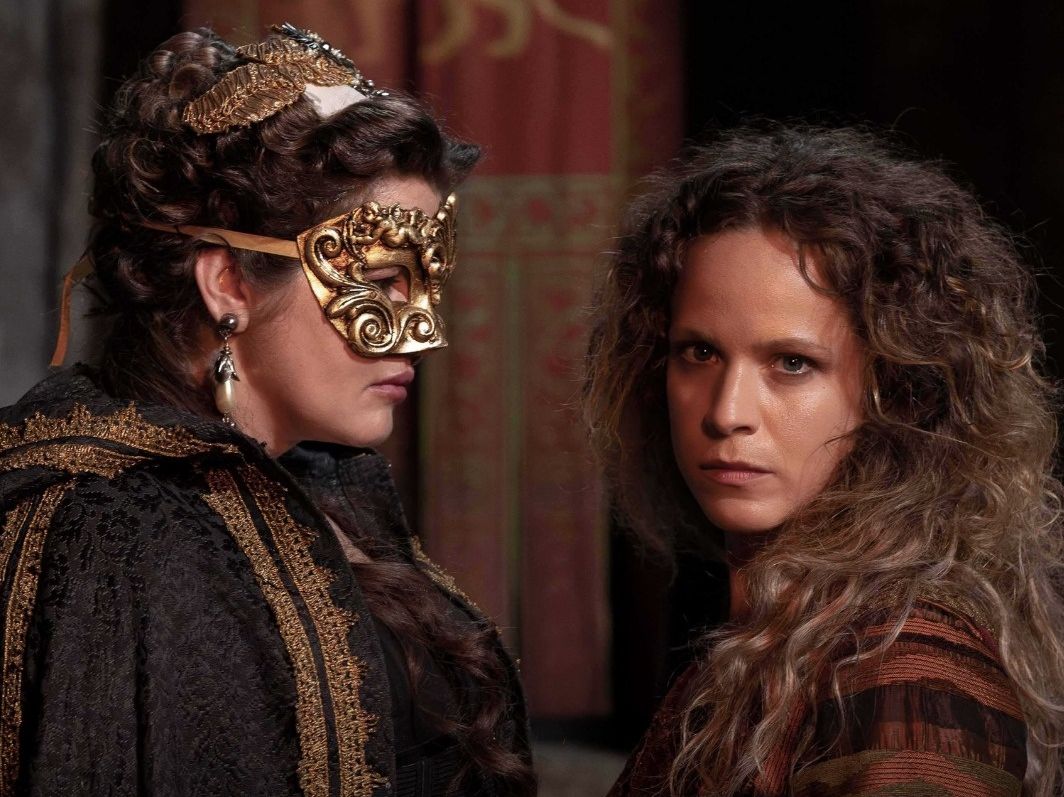 Η Έλλη Τρίγγου γράφει το τέλος της Μάγισσας 2: Σώζει την Πανδώρα και αποκαλύπτει τη συγγένεια τους