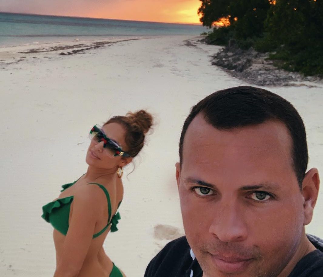 Ο σέξι χορός της Jennifer Lopez για την επέτειο και η αλήθεια για τους γλουτούς της