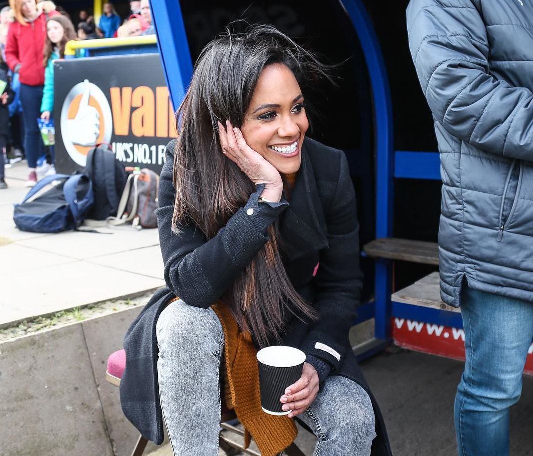 Βρήκαμε τη σωσία της Meghan Markle και η ομοιότητα είναι μεγάλη (photos)