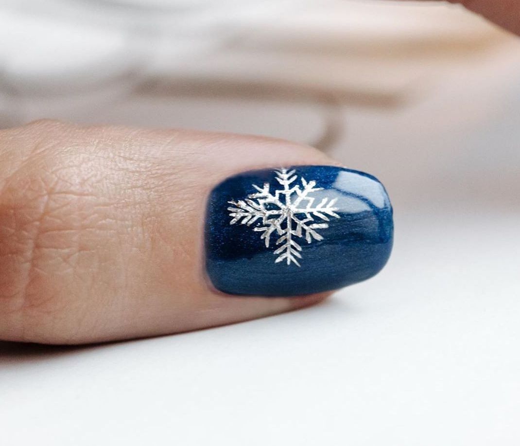 Σου αρέσει η ταινία Frozen; Ε, τότε πρέπει να δοκιμάσεις αυτά τα μανικιούρ ASAP