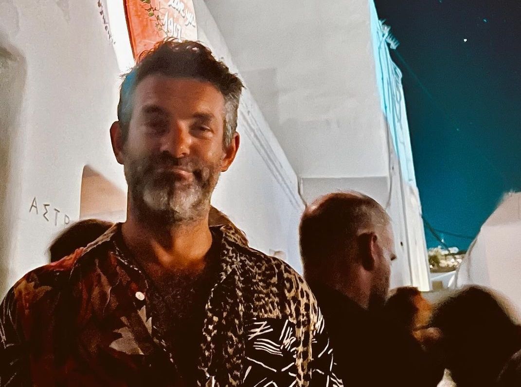 Φίλιππος Μιχόπουλος: Το post που «έληξε» το καλοκαίρι μέσα στον Νοέμβρη & ένα ερωτηματικό όλο νόημα