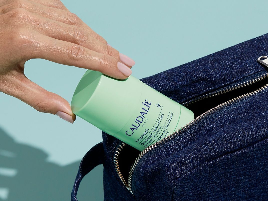 H Caudalie παρουσιάζει το νέο Vinofresh, ένα φυσικό αποσμητικό για 24ωρη προστασία χωρίς ίχνη