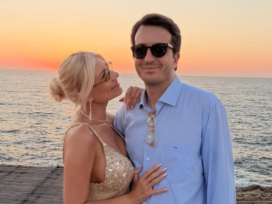 Η Φαίη Σκορδά έγινε IG official με τον Αλέξανδρο Αθανασιάδη στην Πάρο πριν τον γάμο τους