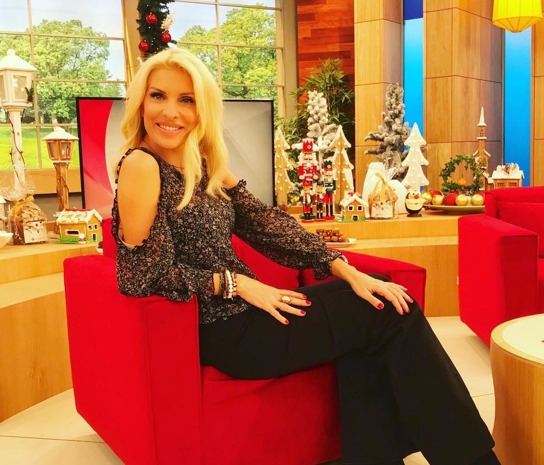 Ελένη: Η αναφορά στους άντρες του σπιτιού της και το λάθος που κάνει ο Άγγελός της!