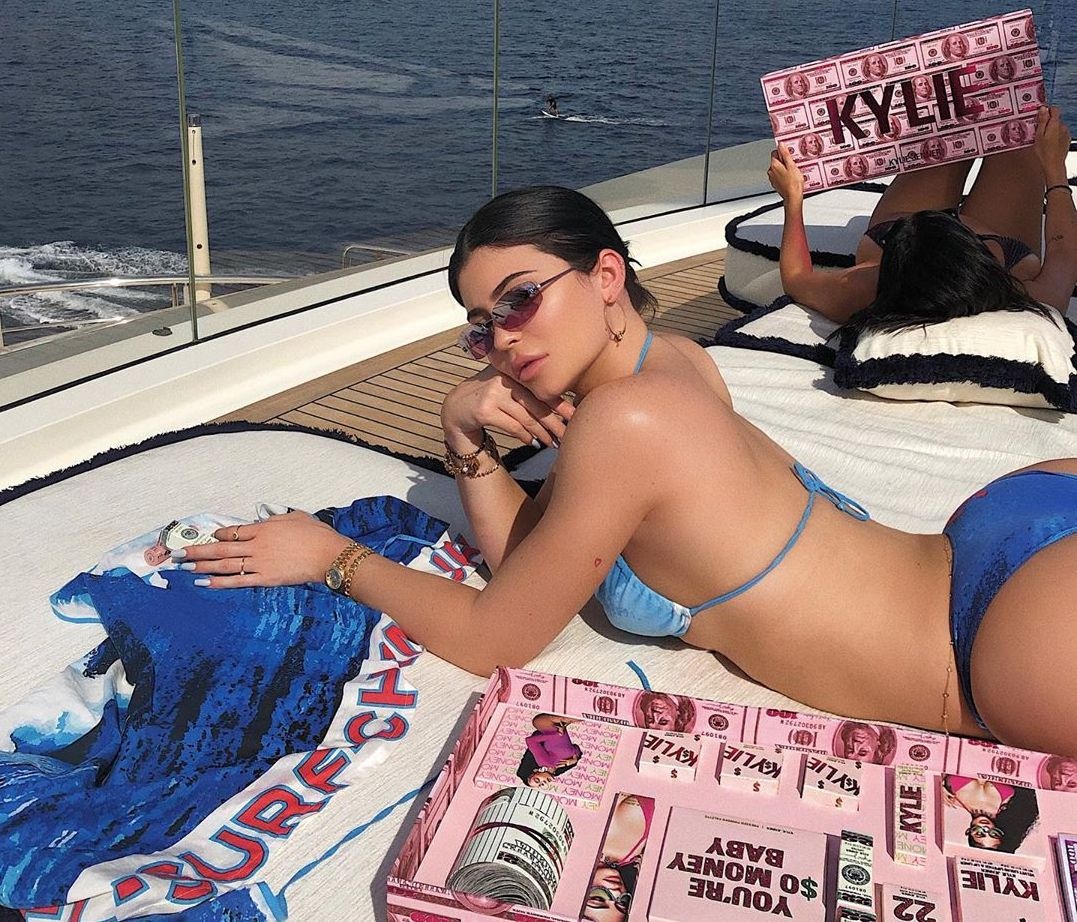 Kylie Jenner: Ποια διάσημη ταινία τρόμου είδε με τις φίλες της και κατατρόμαξε;