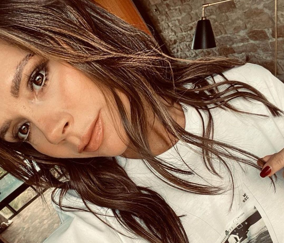 Victoria Beckham και Elton John συνεργάζονται για την Παγκόσμια Ημέρα κατά του AIDS