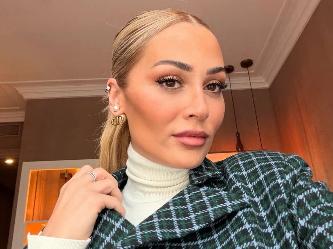 Η συγκατοίκηση σκοτώνει τον έρωτα; Η Ελένη Βουλγαράκη δίνει τη δική της εκδοχή