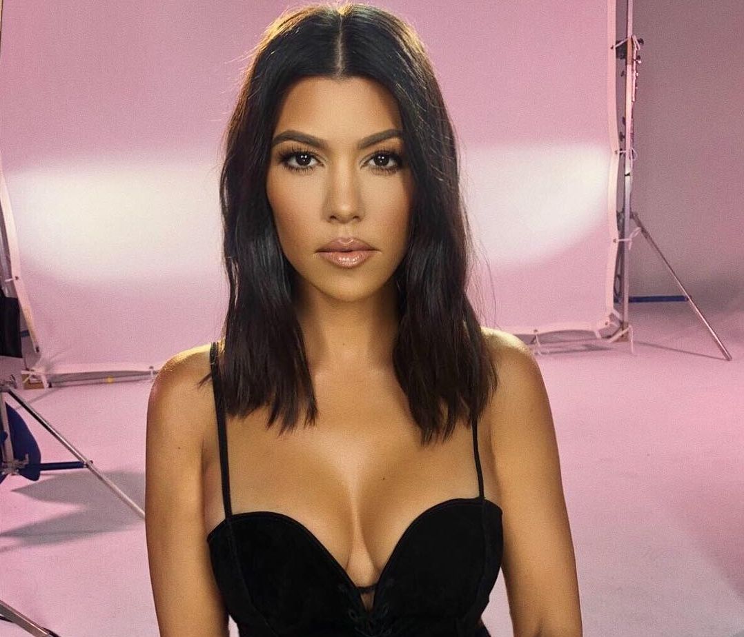 H προκλητική φωτογραφία της Kourtney Kardashian και τα αμέτρητα προβλήματα που της προκάλεσε