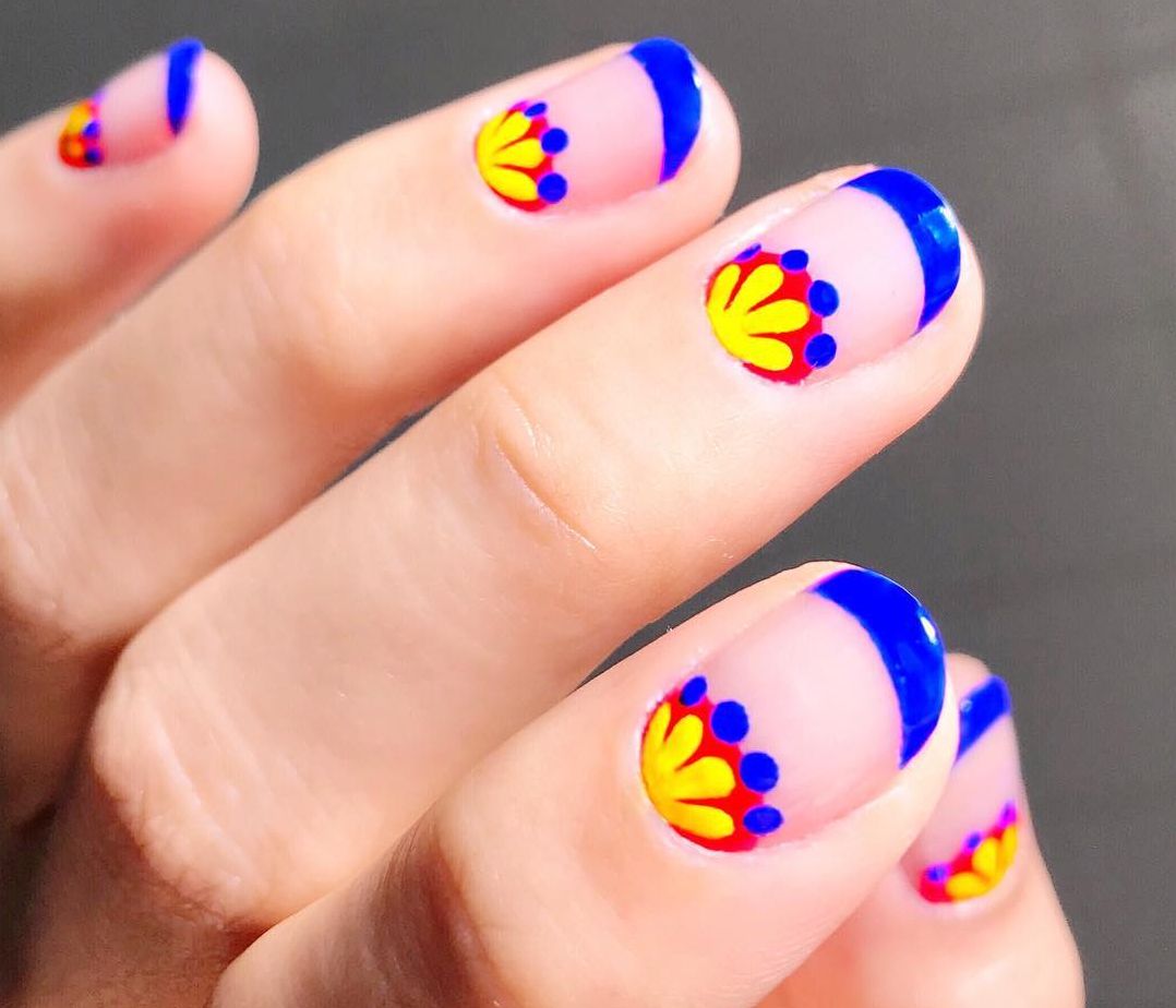 Τα #NeonNails είναι κιτς αλλά εμείς βρήκαμε 15 που είναι oh so chic!