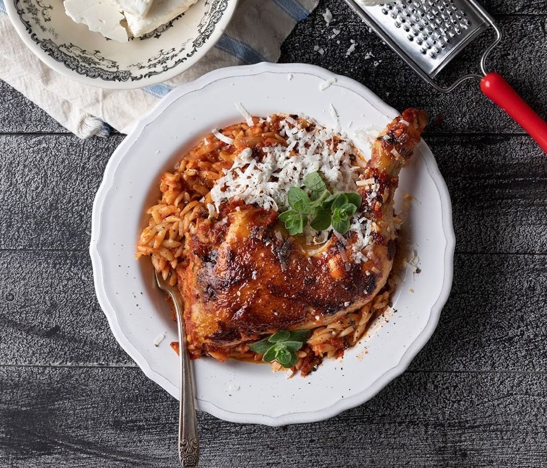 Άκης Πετρετζίκης: Γιουβέτσι κοτόπουλο