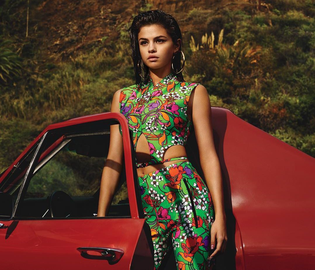Κιόλας; Η πρώτη εμφάνιση της Selena Gomez μετά τον χωρισμό, με νέο σύντροφο στο πλάι της