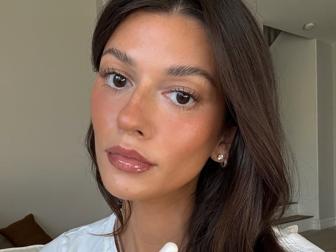 Δες πώς μπορείς να έχεις την τέλεια βάση μακιγιάζ κάθε πρωί, μόνο με έναν ορό και μία αντηλιακή