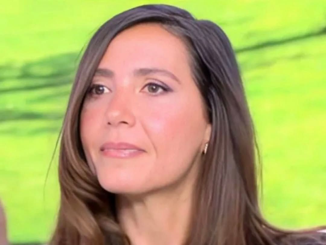 Η Αίθρα Λυκουρέζου μιλά για τον άνθρωπο που την τράβηξε από τα σκοτάδια της κατάθλιψης και συγκινεί