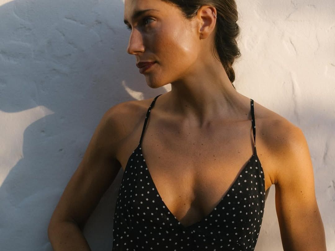 Ξηρά λάδια πολλαπλών χρήσεων: Το βήμα που δεν πρέπει να παραλείπεις μετά το ντους