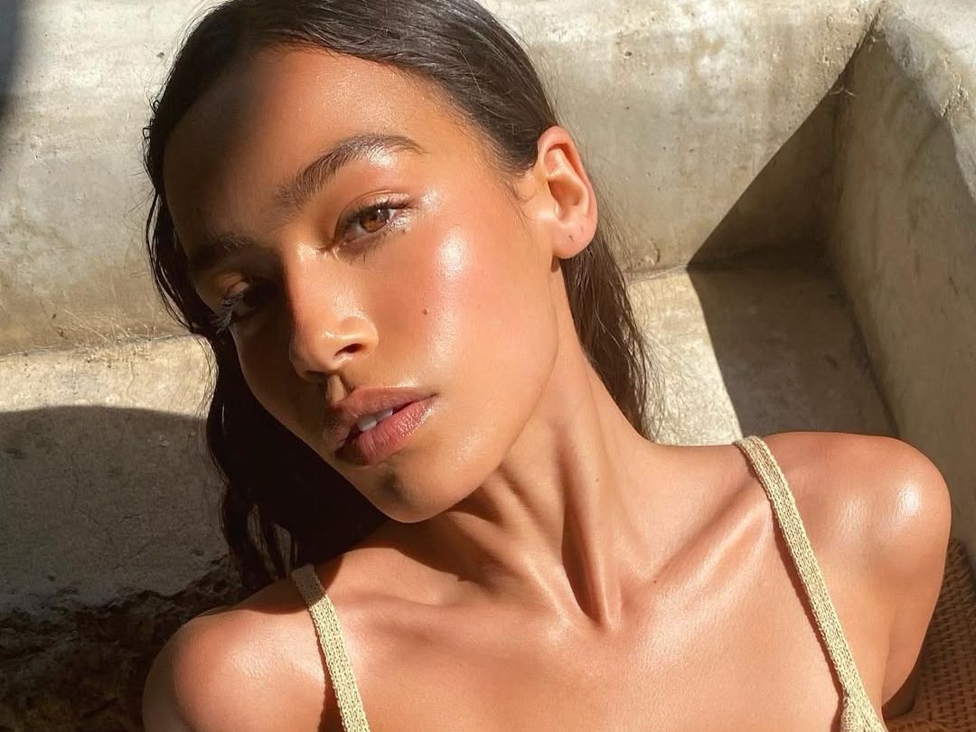 Ghost Lashes: Το νέο makeup trend θέλει τις βλεφαρίδες εντελώς άβαφες