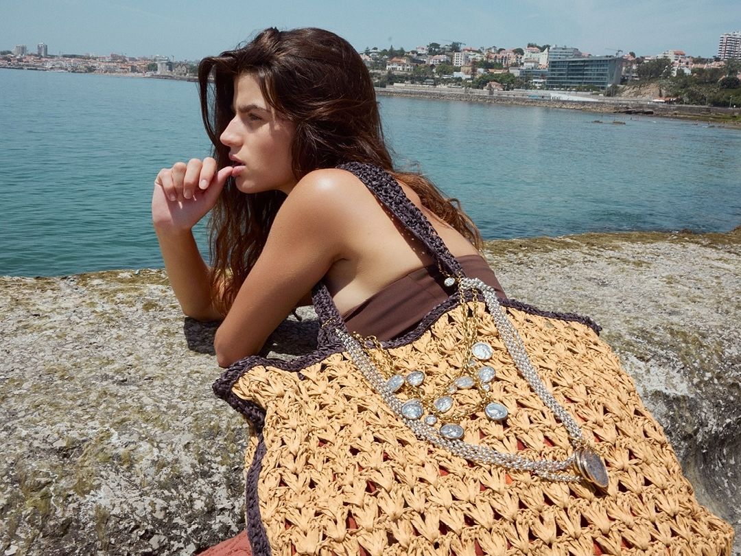 Τσάντα θαλάσσης: Τι να βάλεις μέσα στο πιο χρήσιμο item του καλοκαιριού