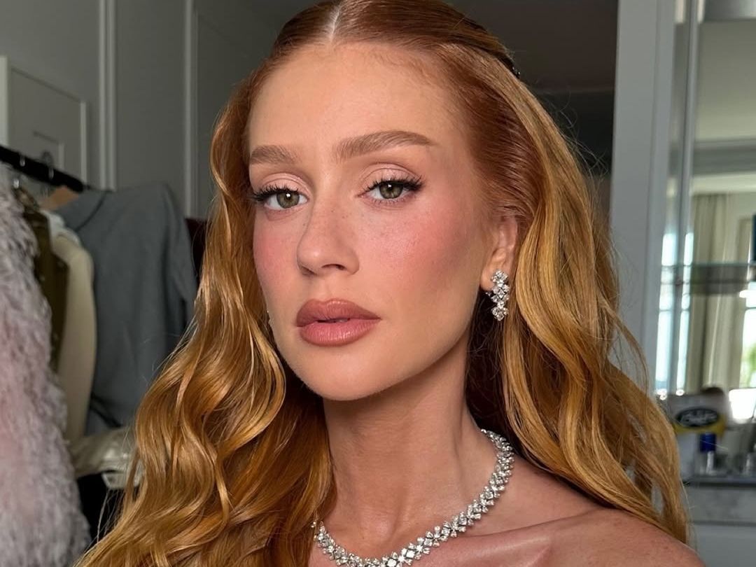 Σου αρέσουν οι ροζ-ροδακινοί αποχρώσεις; Το «Guava girl» είναι το νέο makeup trend του καλοκαιριού