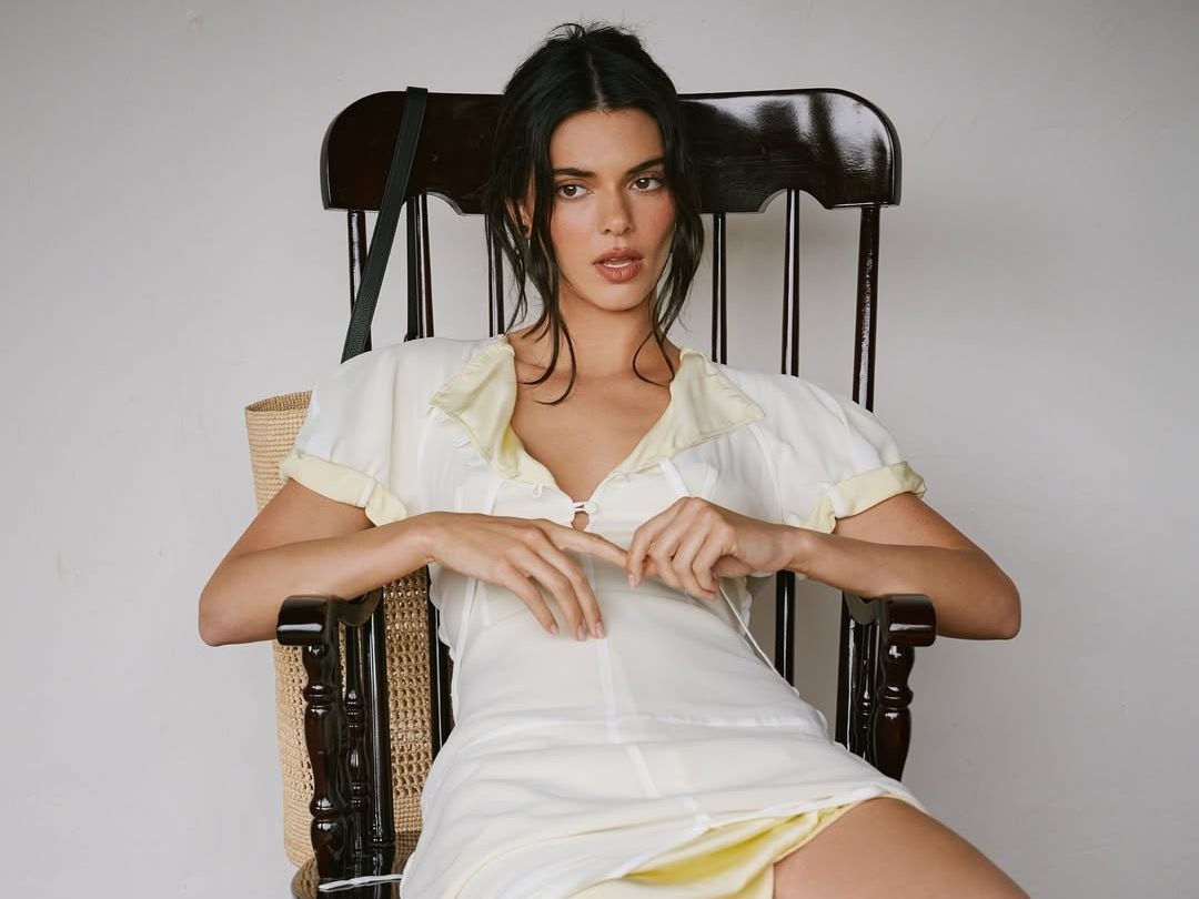 Η Kendall Jenner επαναφέρει τα butter nails στα trends & αυτός είναι ο λόγος που τα επιλέγουμε τώρα