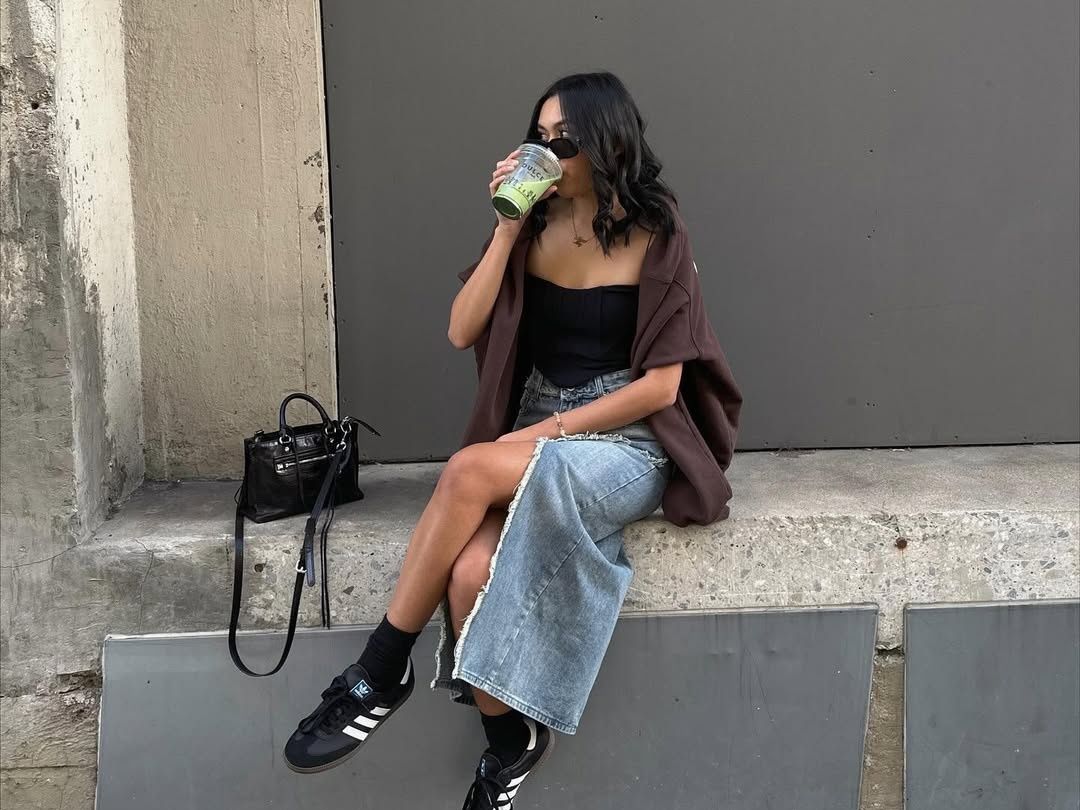 5 τρόποι και διαφορετικές περιστάσεις για να φορέσεις την denim φούστα