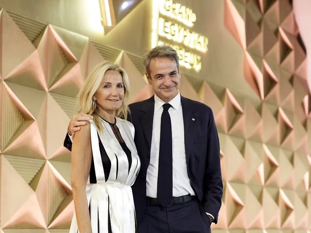 Οι δύο κομψές εμφανίσεις της Μαρέβας Γκραμπόφσκι-Μητσοτάκη στο Κάιρο που έγιναν viral