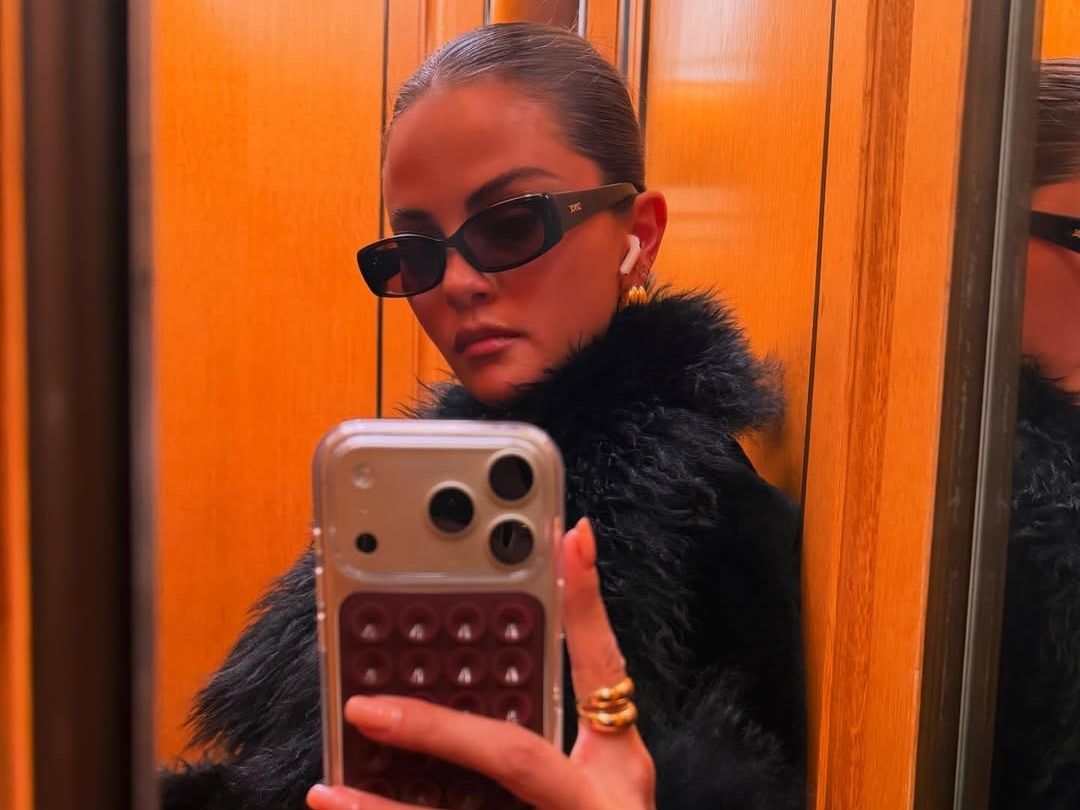 Η Selena Gomez υιοθέτησε από τώρα το manicure της άνοιξης