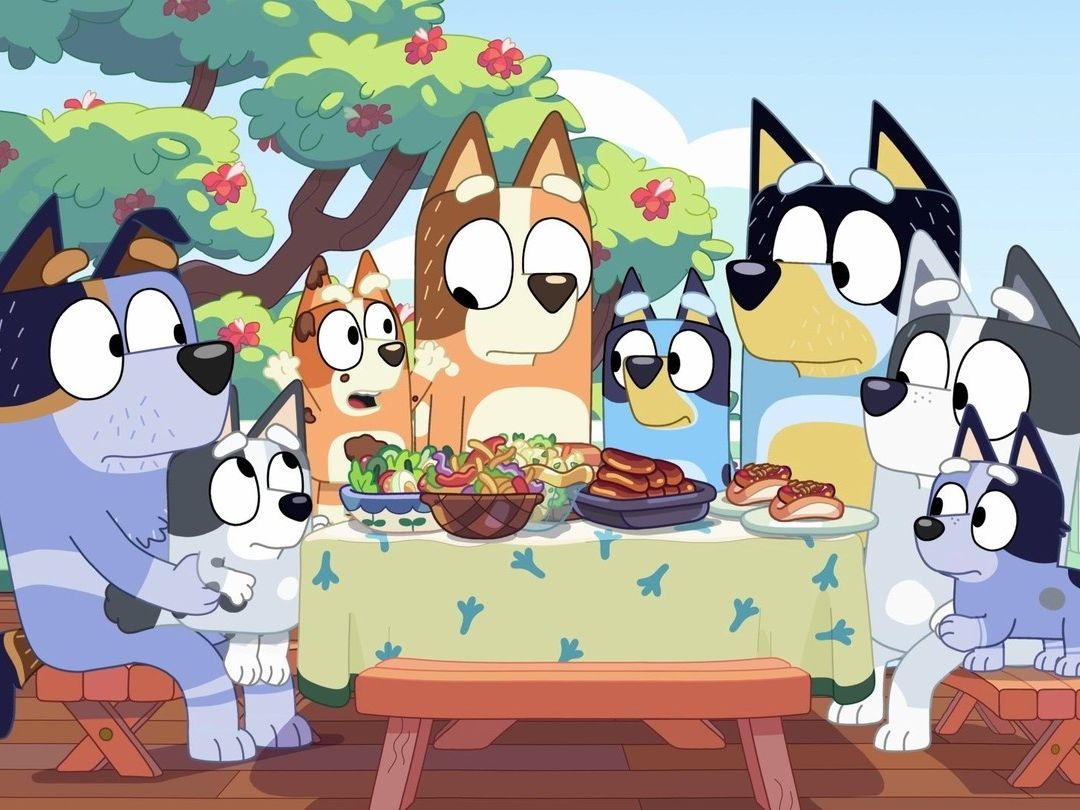 Πώς η «Bluey» βοηθά τα παιδιά (και τους γονείς) να κατανοήσουν και να εκφράσουν τα συναισθήματά τους