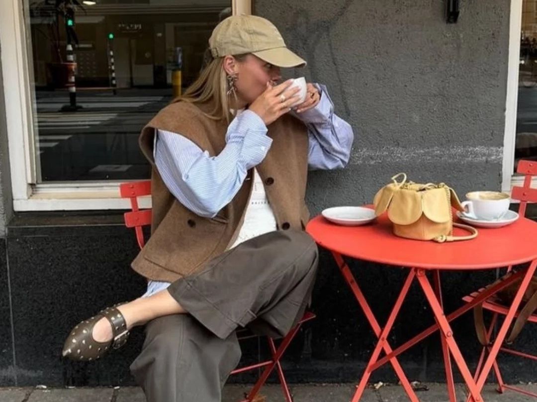 Πρόσθεσε το πιο underrated αξεσουάρ στο look σου σήμερα για να πετύχεις το coolness που θες