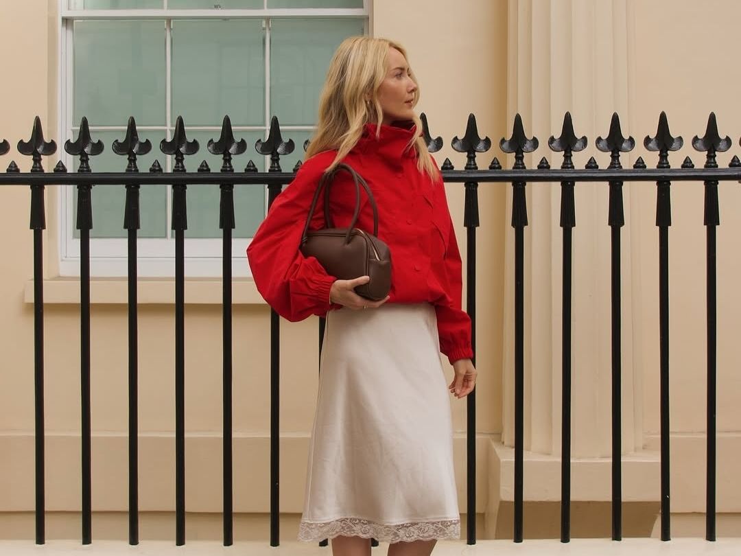 Barrel & Bowling bags: Αυτές είναι οι τσάντες που φοράνε όλα τα it-girls το 2026