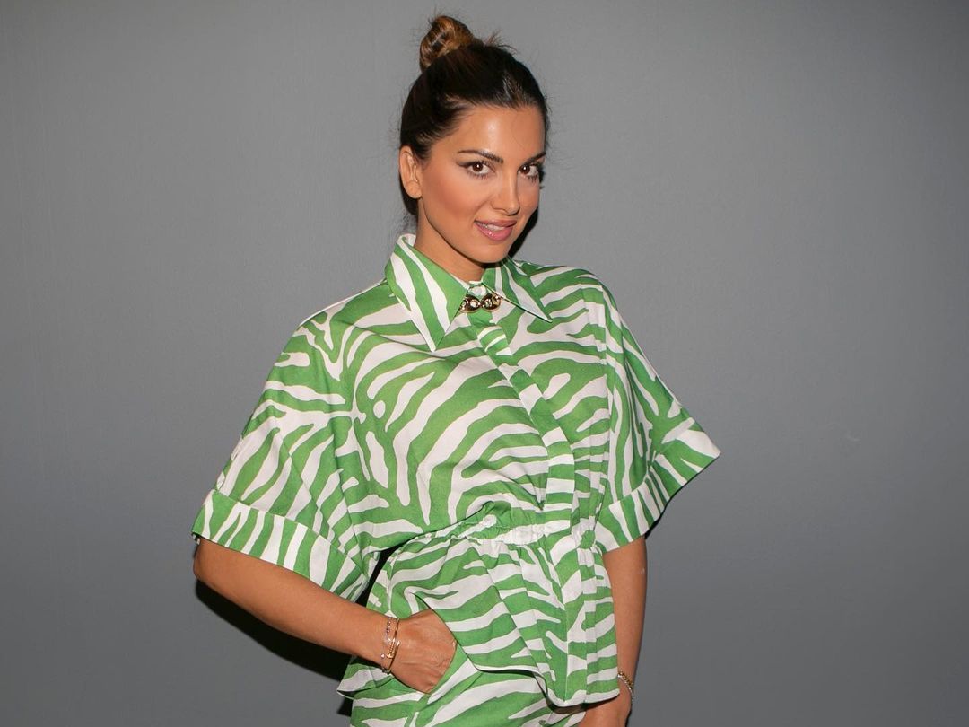 Zebra print: Η Σταματίνα Τσιμτσιλή λέει ναι στο πιο cool print της σεζόν- Εσύ;