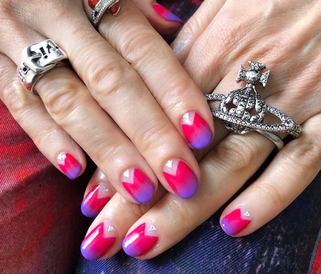 Nailspiration! Δέκα μανικιούρ για να χαζέψεις αυτό το απόγευμα...