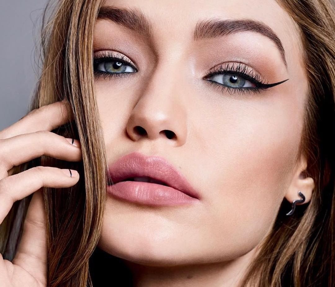 OMG! H αγαπημένη μάσκαρα της Gigi Hadid κοστίζει 11€