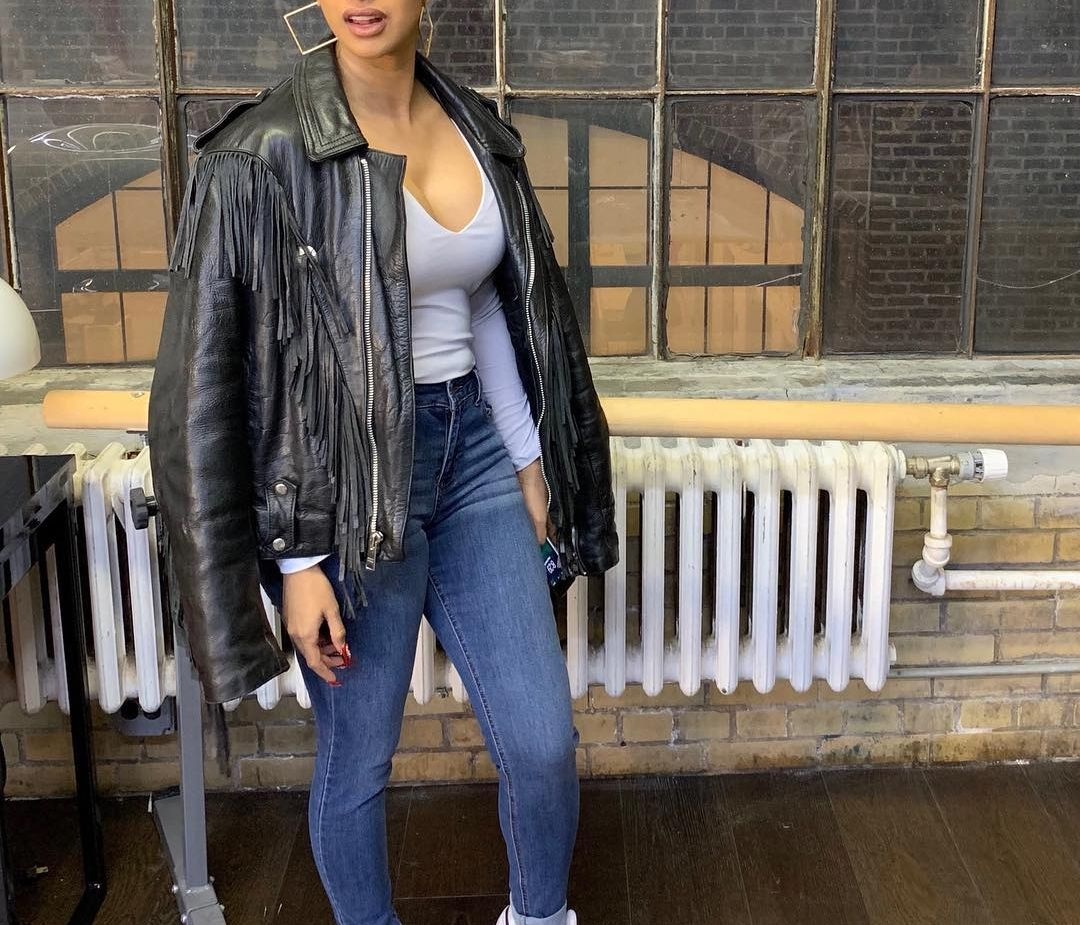 Είναι γεγονός! Η τραγουδίστρια απαντά στη φήμη πως ο γάμος της ήταν ψεύτικος