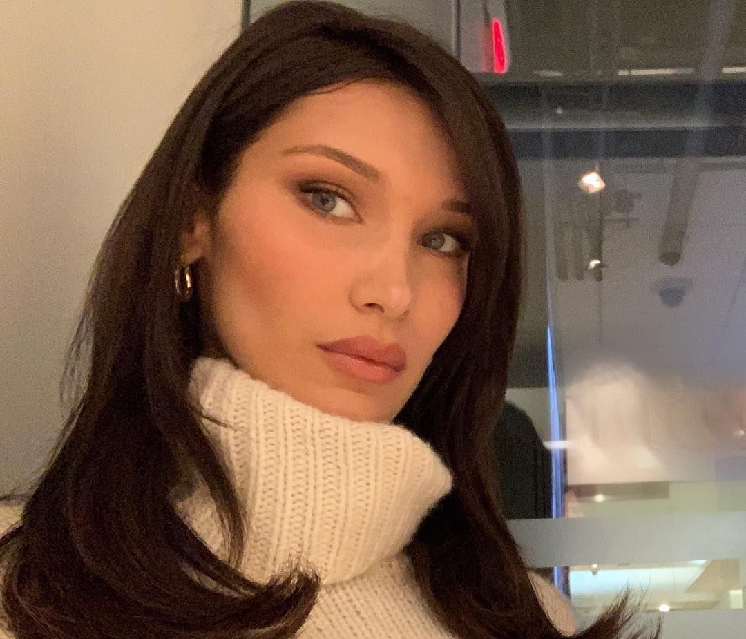 Απίστευτο και όμως αληθινό! Η Bella Hadid είναι στην Αθήνα