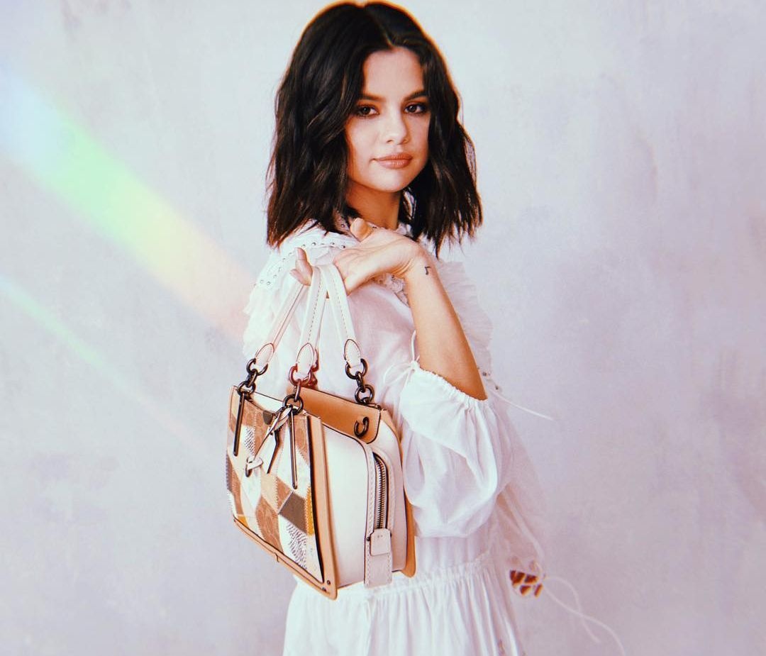 Η Selena Gomez επέστρεψε στο μέρος που λάτρευε ο Justin Bieber με νέο αγόρι