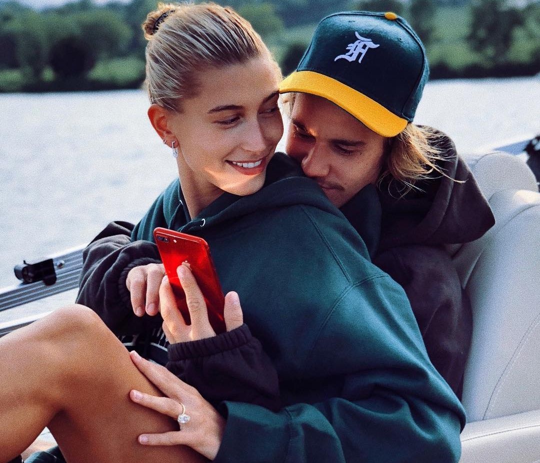 Αυτός είναι ο λόγος που η Hailey πήγε χωρίς τον Justin στο Met Gala