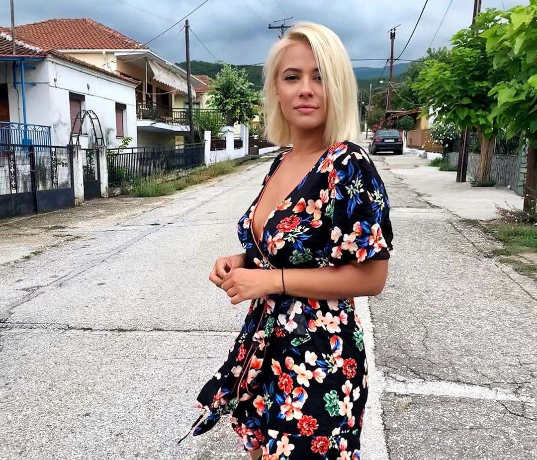 Λάουρα Νάργες: Η νέα αλλαγή στην εμφάνισή της και το μήνυμα για τον μπαμπά της