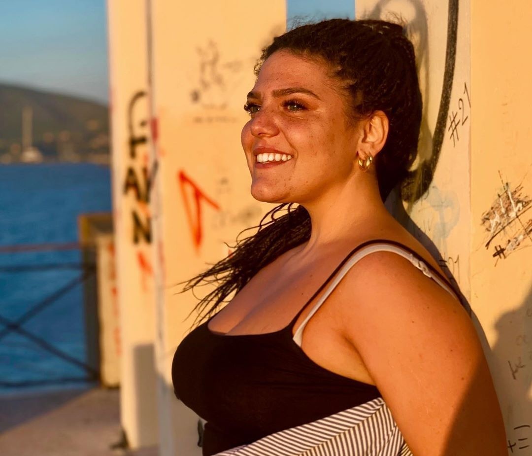 Και τώρα που έκλεισε το κεφάλαιο «Πανελλήνιες» η Δανάη Μπάρκα δίνει το ωραιότερο μήνυμα ever