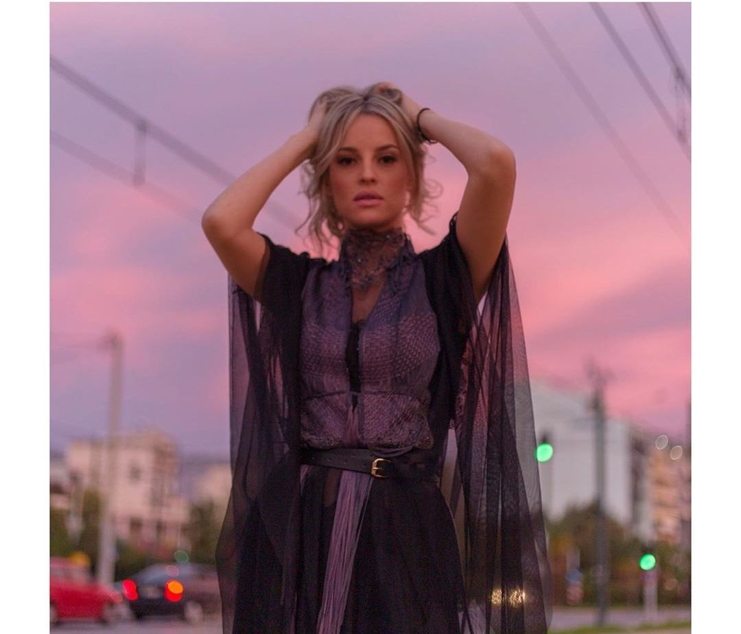 «Ξαναζώ»: Το ολοκαίνουριο single της Ilenia Williams είναι η νέα επιτυχία της χρονιάς